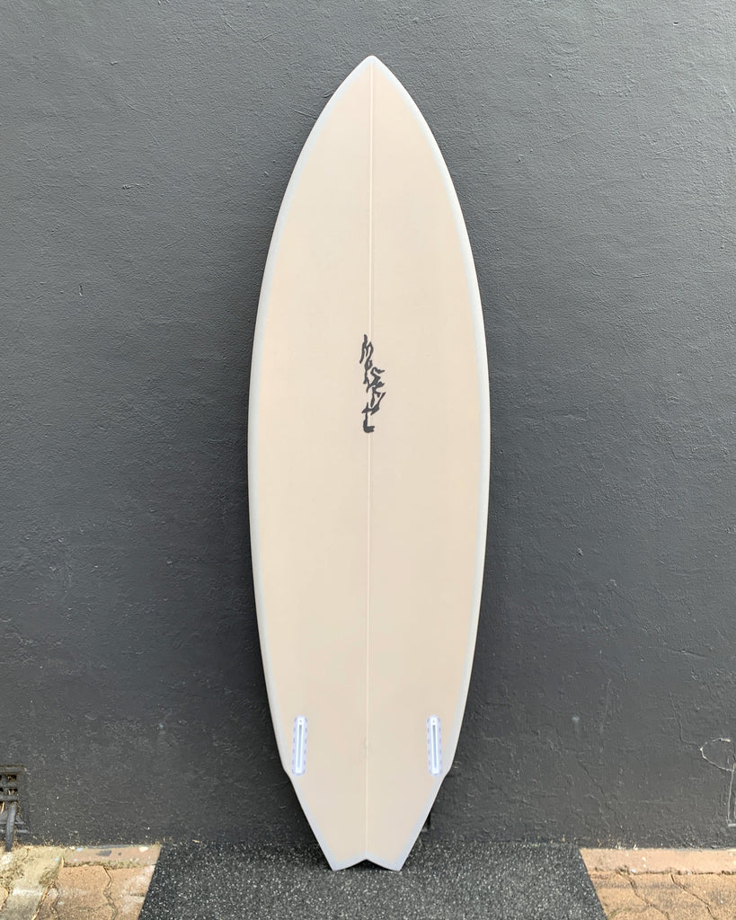MISFIT SHAPES SURFBOARD 5'10" BEACH METALL