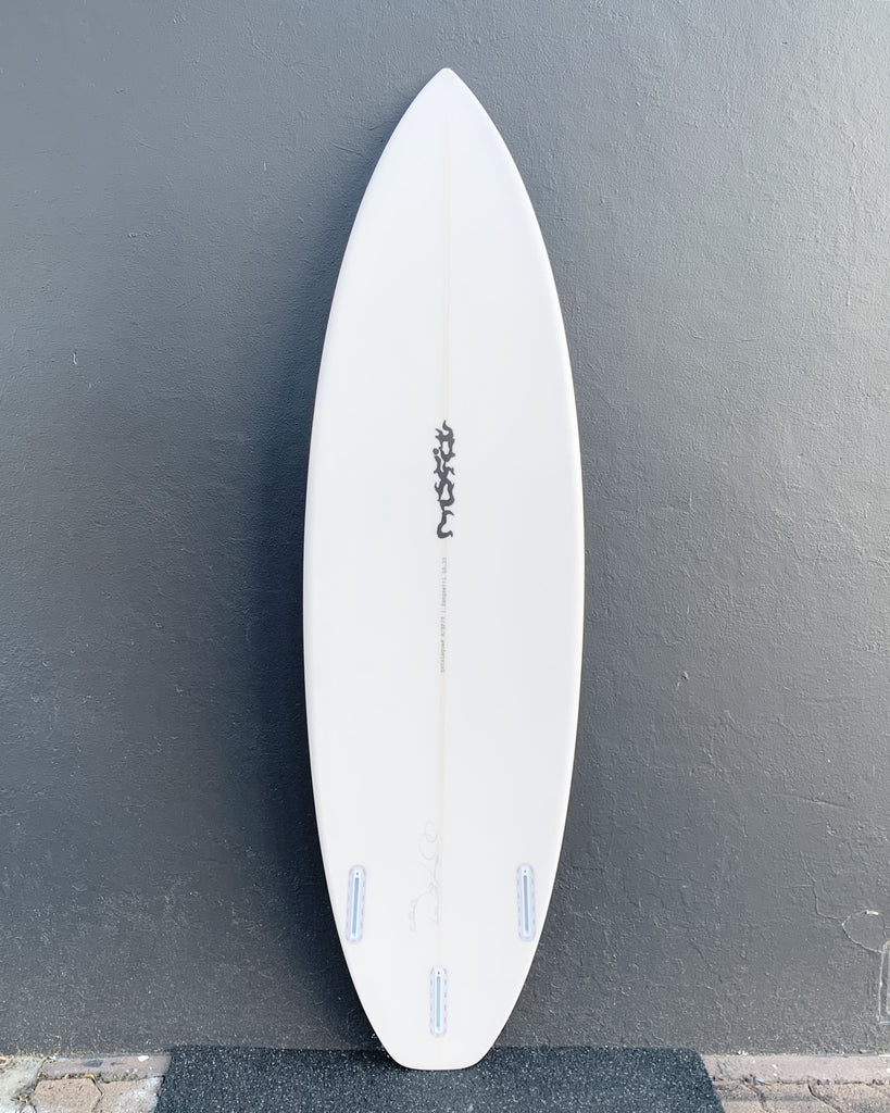 MISFIT SHAPES SURFBOARD 5'11" FUNGZETTI RND SQUARE TAIL