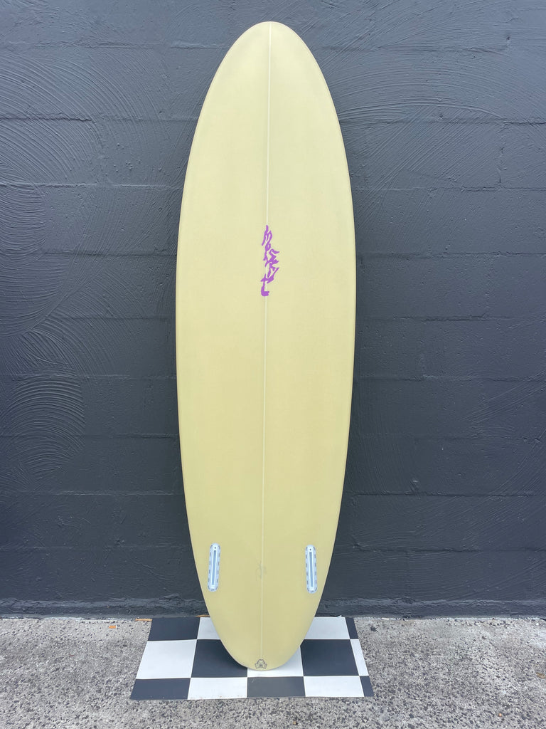 MISFIT SHAPES SURFBOARD 6'4 SPEED EGG DIAMOND TWIN